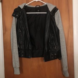 HOODED LEATHER JACKET